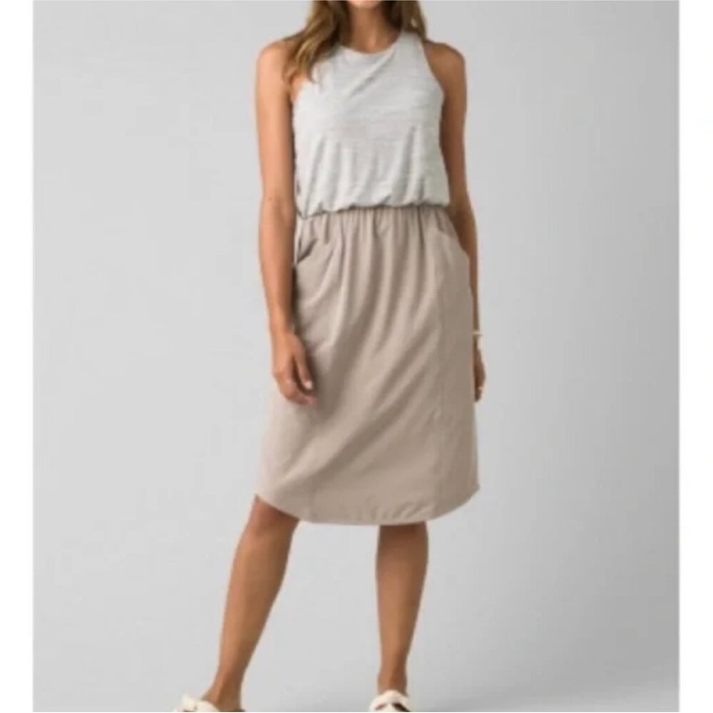 Prana Sleeveless Two-Tone Dress in Light Gray and Taupe